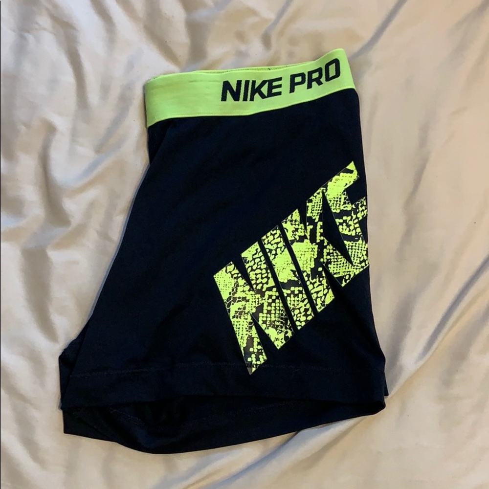 NIKE PRO COMPRESSION SHORTS